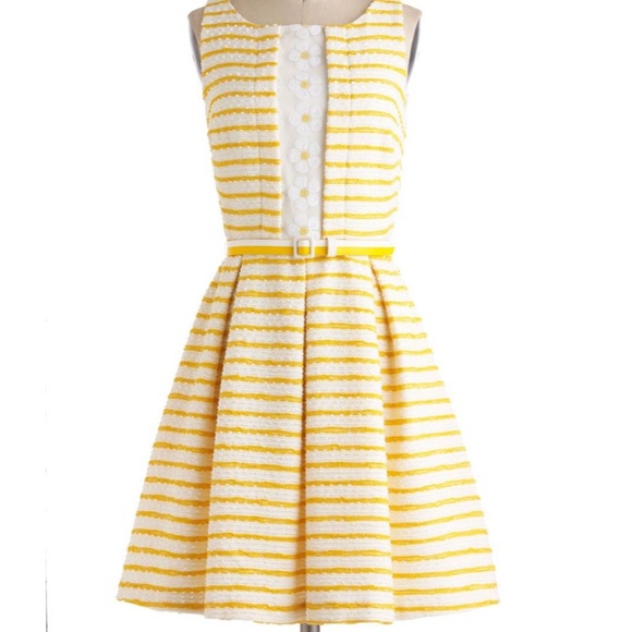 Eva Franco Dresses & Skirts - Eva Franco Daisy Yellow Stripe Dress- Modcloth- size 10 - New